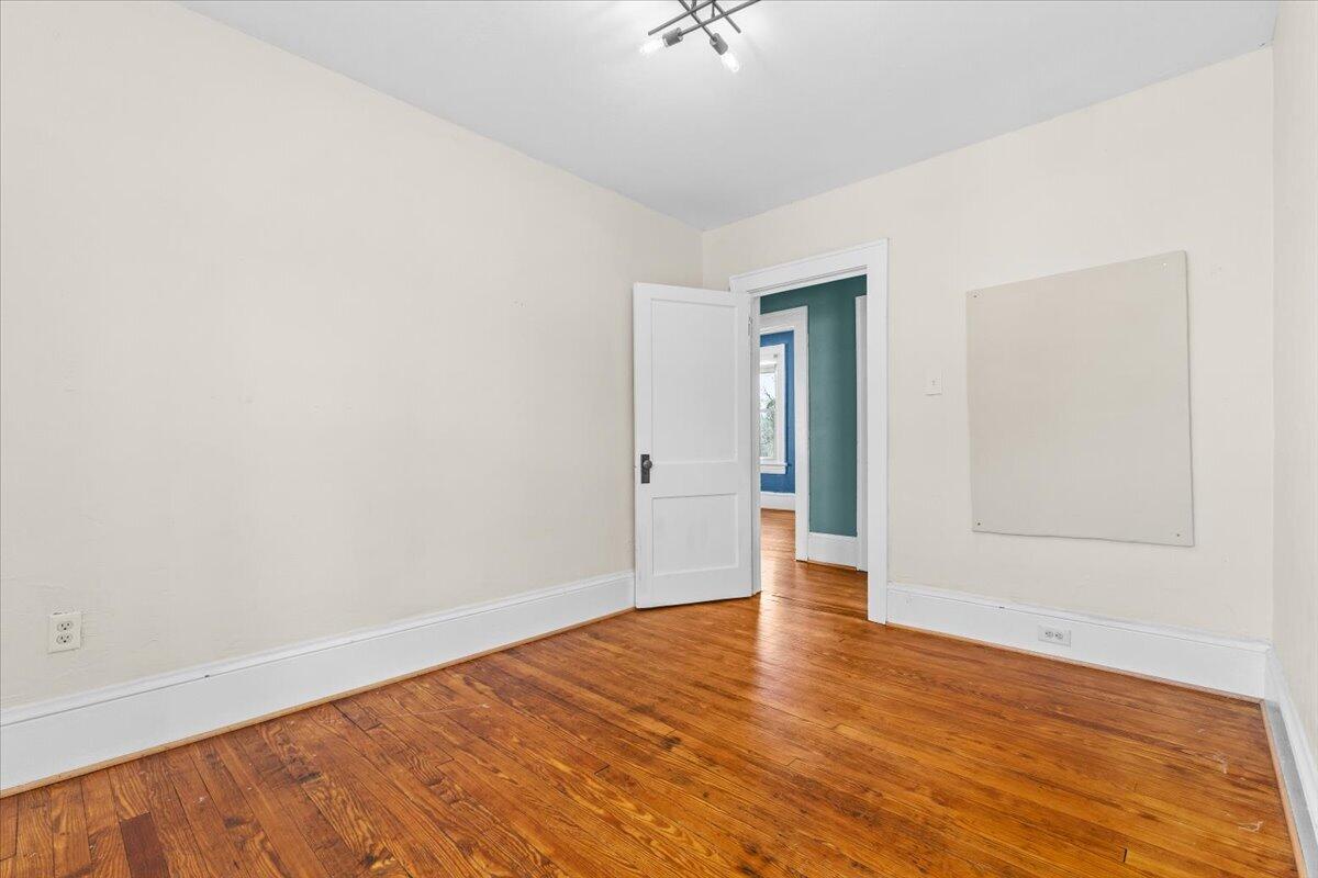 2622 Tillett Road Southwest Roanoke, VA 24015 - Photo 18 of 35 18-2622 Tillett Rd SW 18