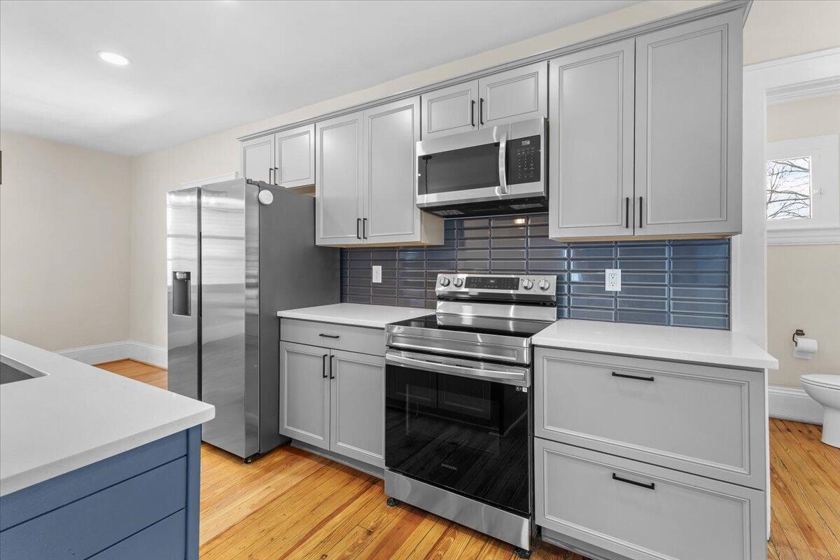 2622 Tillett Road Southwest Roanoke, VA 24015 - Photo 9 of 35 12-2622 Tillett Rd SW 12