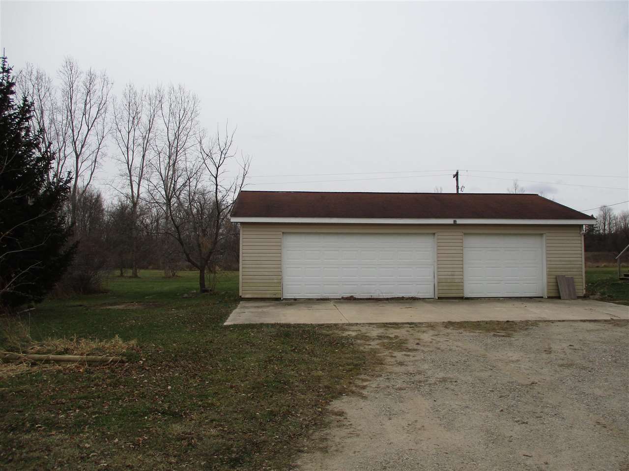 5848 East Hibbard Road Corunna, MI 48817 - Photo 22 of 32 50062288-21.JPG