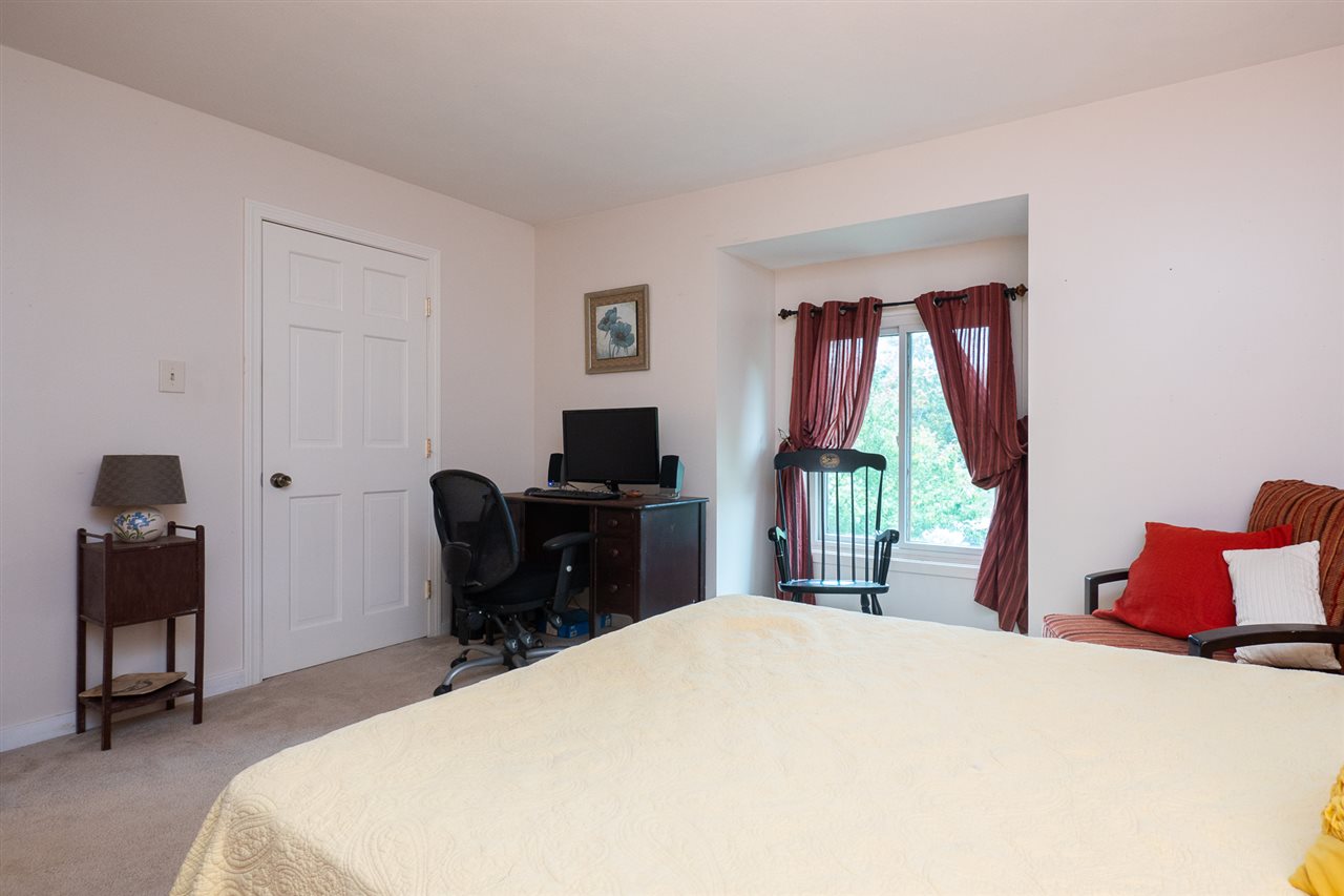 24 Thornhill Road, Unit 24 Stratham, NH 03885 - Photo 17 of 26