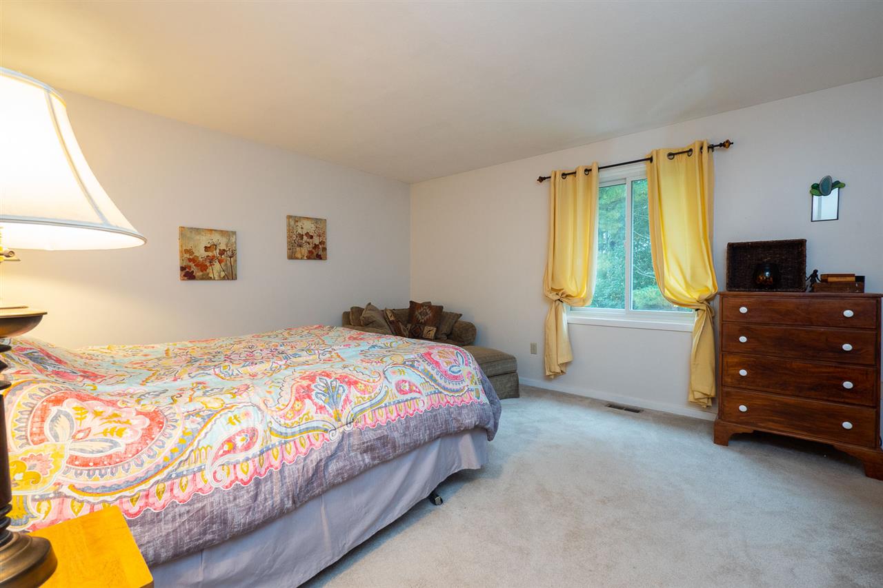 24 Thornhill Road, Unit 24 Stratham, NH 03885 - Photo 21 of 26