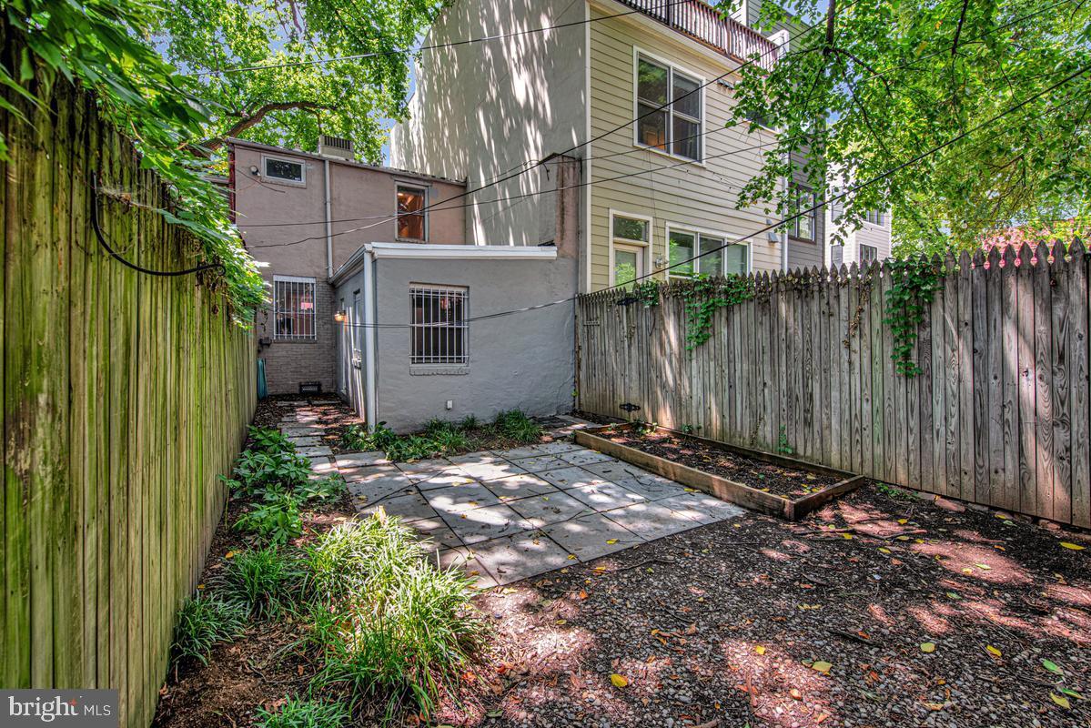 1233 4th Street Northwest Washington, DC 20001 - Photo 29 of 31