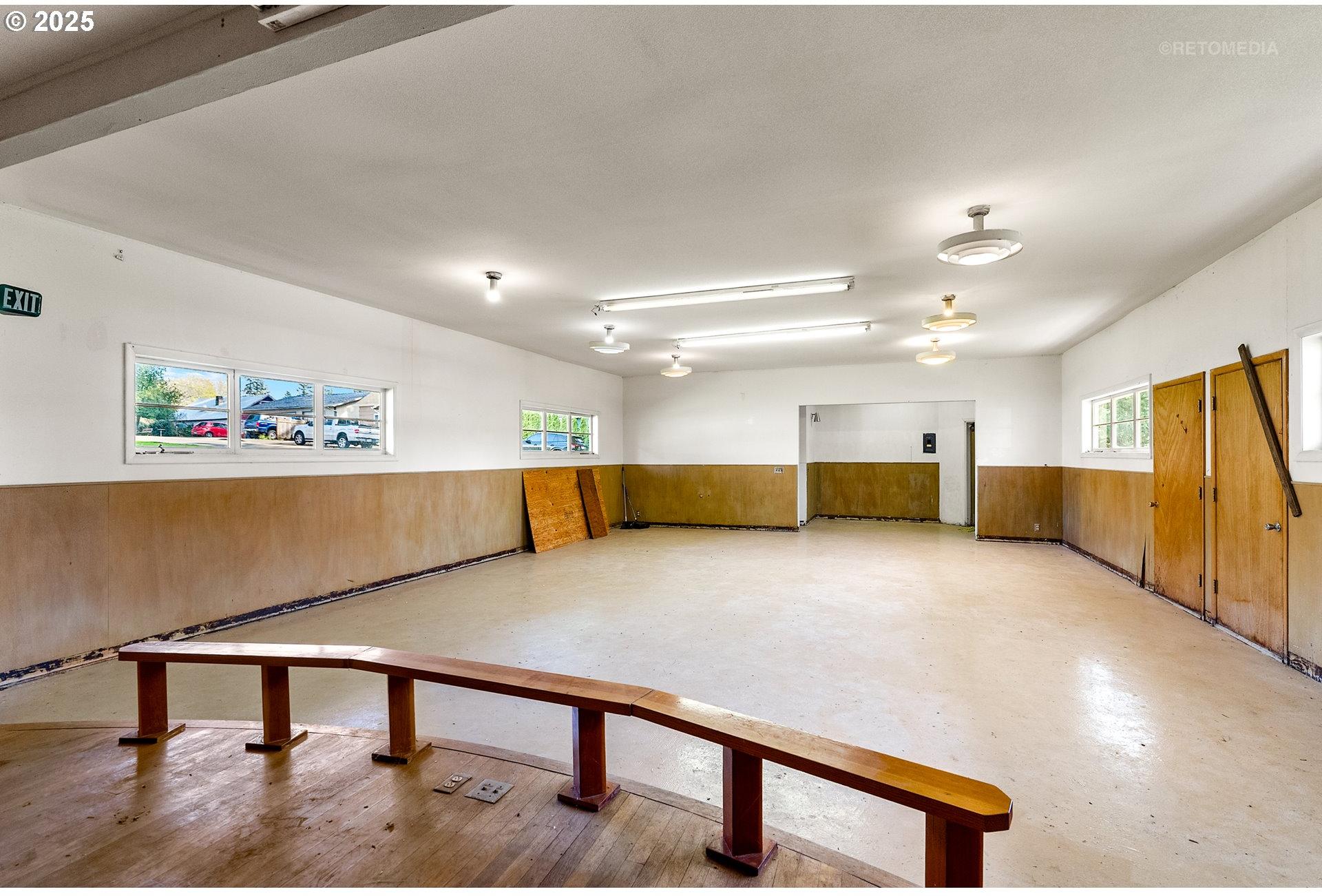 38091 Sunset Street Sandy, OR 97055 - Photo 9 of 21 Gallery Image 9