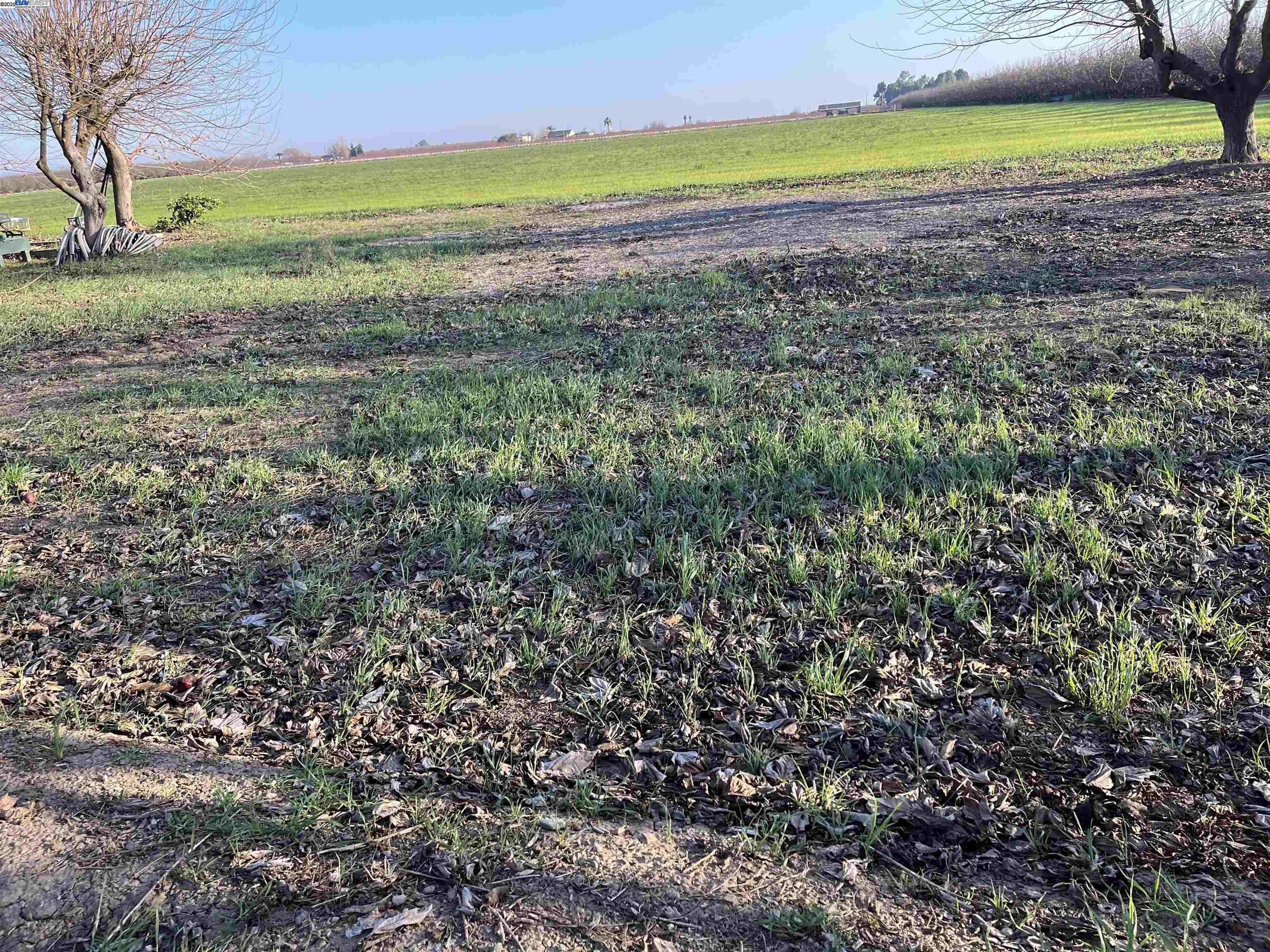 1290 Orange Avenue Patterson, CA 95363 - Photo 17 of 36 a view of an ocean and beach