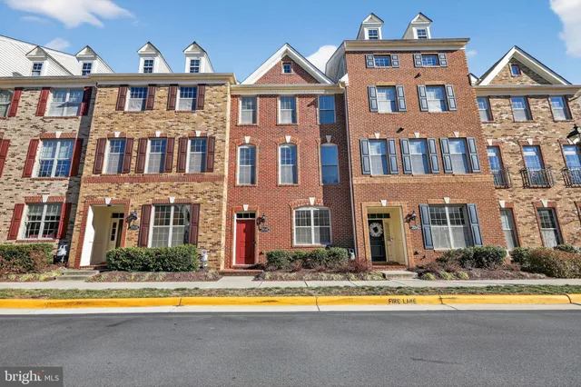 $685,000 | 22540 Cambridgeport Square, Ashburn, VA 20148