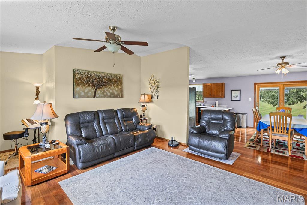 12941 Daiber Road Highland, IL 62249 - Photo 12 of 31