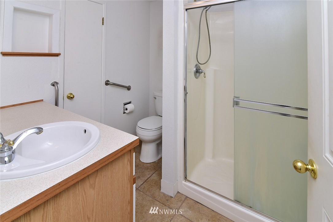 1541 Sheridan Road, Unit D2 Bremerton, WA 98310 - Photo 18 of 25 Gallery Image 18