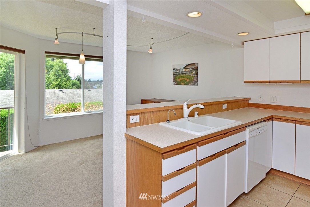 1541 Sheridan Road, Unit D2 Bremerton, WA 98310 - Photo 8 of 25 Gallery Image 8