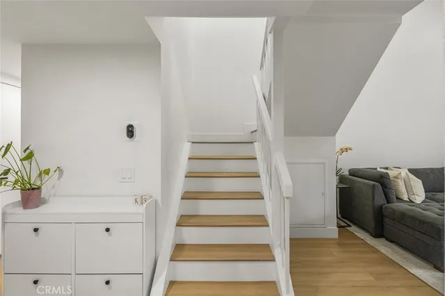 $1,169,000 | 20 Marigold, Unit 15, Irvine, CA 92614