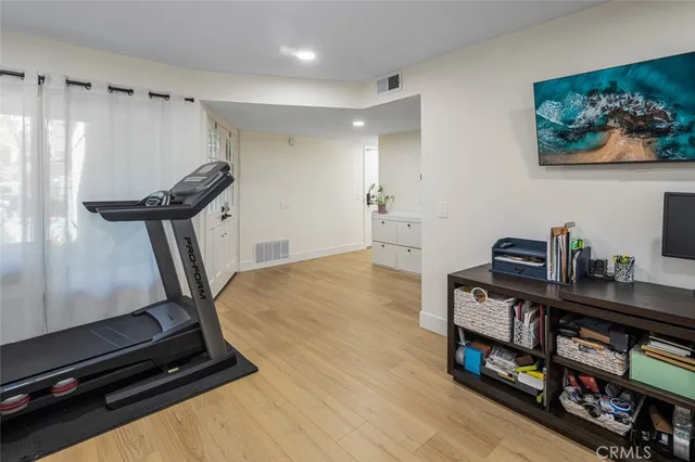 $1,169,000 | 20 Marigold, Unit 15, Irvine, CA 92614