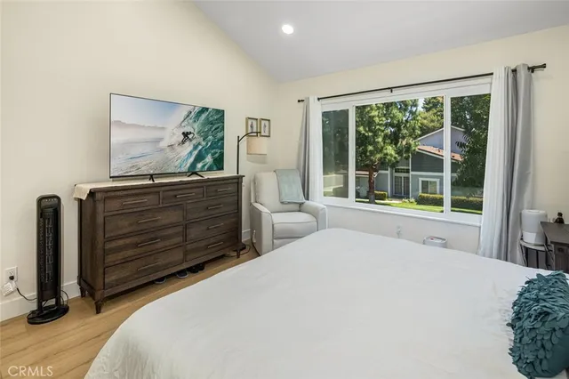 $1,169,000 | 20 Marigold, Unit 15, Irvine, CA 92614