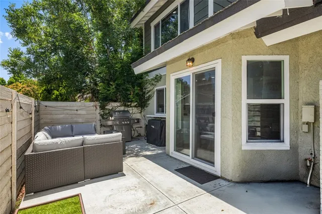 $1,169,000 | 20 Marigold, Unit 15, Irvine, CA 92614