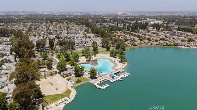 $1,169,000 | 20 Marigold, Unit 15, Irvine, CA 92614