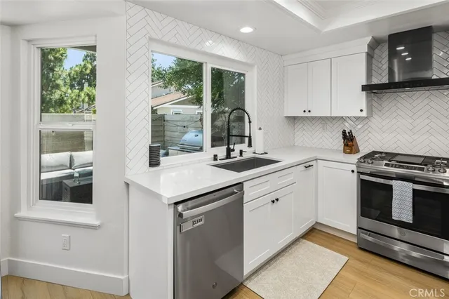 $1,169,000 | 20 Marigold, Unit 15, Irvine, CA 92614