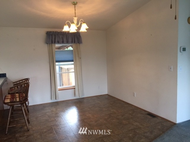 19300 Pecan Street Southwest, Unit 7 Rochester, WA 98579 - Photo 8 of 17