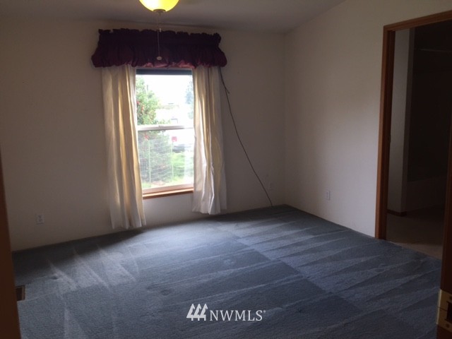 19300 Pecan Street Southwest, Unit 7 Rochester, WA 98579 - Photo 10 of 17