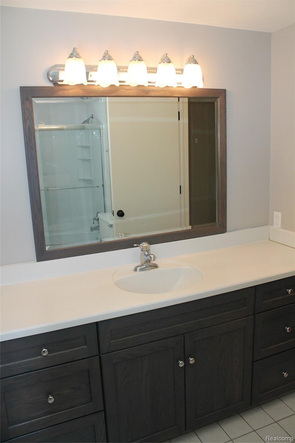 8675 Ferry Road Grosse Ile, MI 48138 - Photo 29 of 52 IMG_5728.JPG
