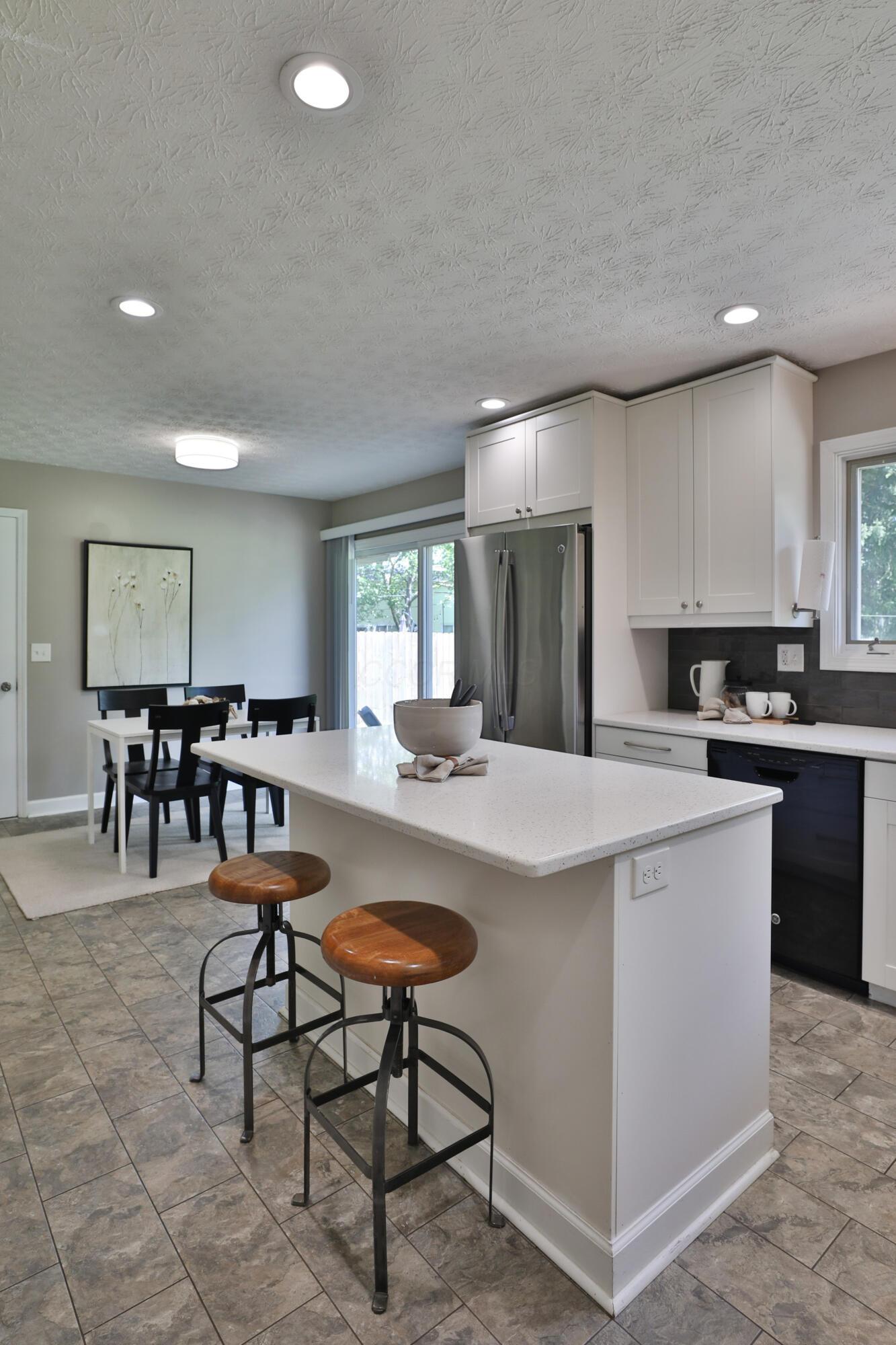 6666 Millbrae Road Columbus, OH 43235 - Photo 16 of 44