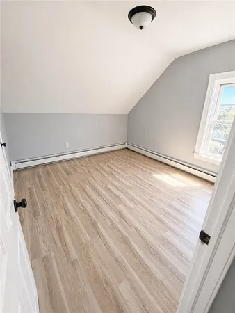 $2,500 | 284 Massachusetts Avenue, Unit 3, Providence, RI 02905
