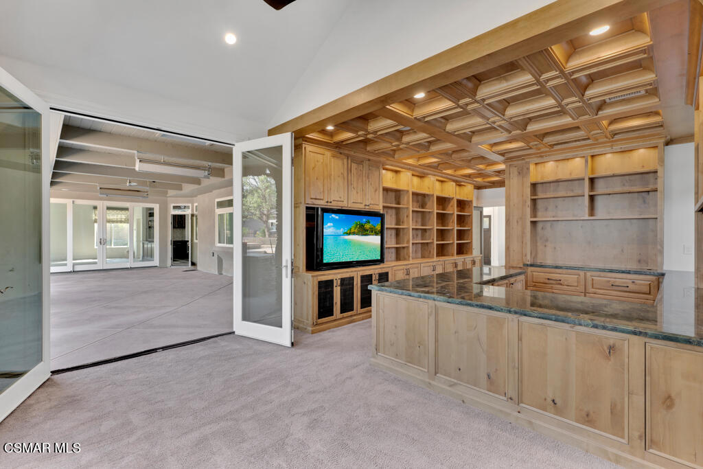 525 Aqueduct Court Simi Valley, CA 93065 - Photo 15 of 50