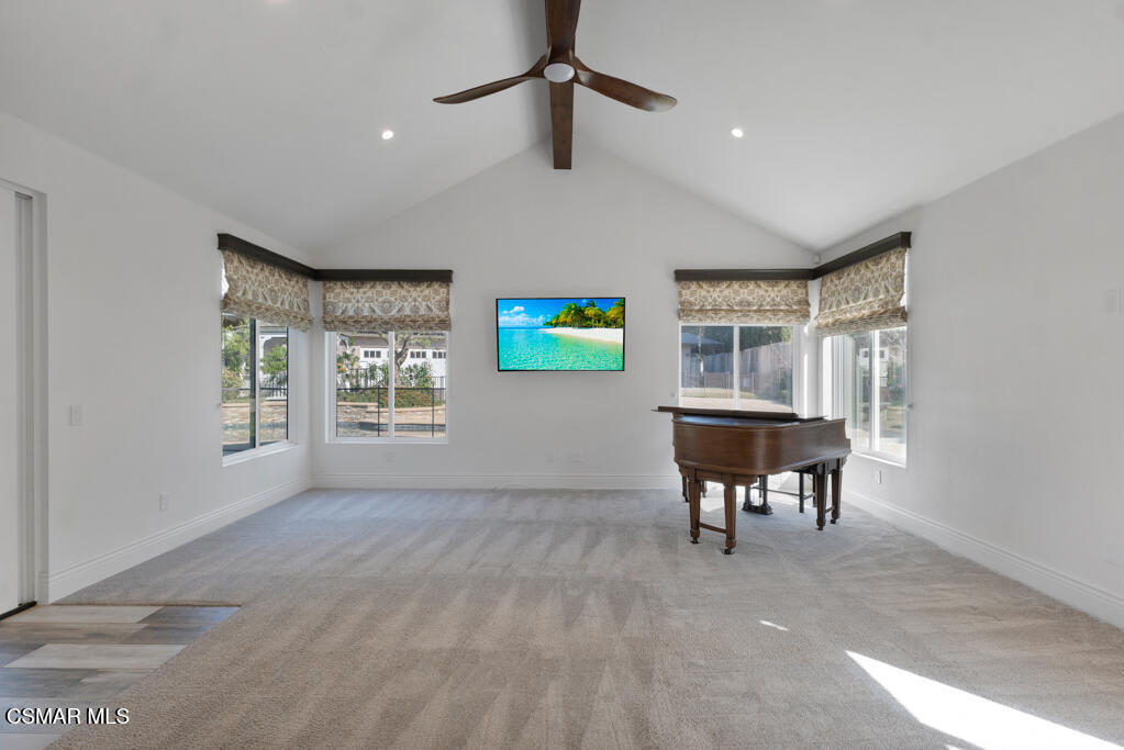 525 Aqueduct Court Simi Valley, CA 93065 - Photo 21 of 50