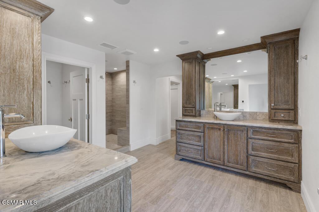 525 Aqueduct Court Simi Valley, CA 93065 - Photo 27 of 50