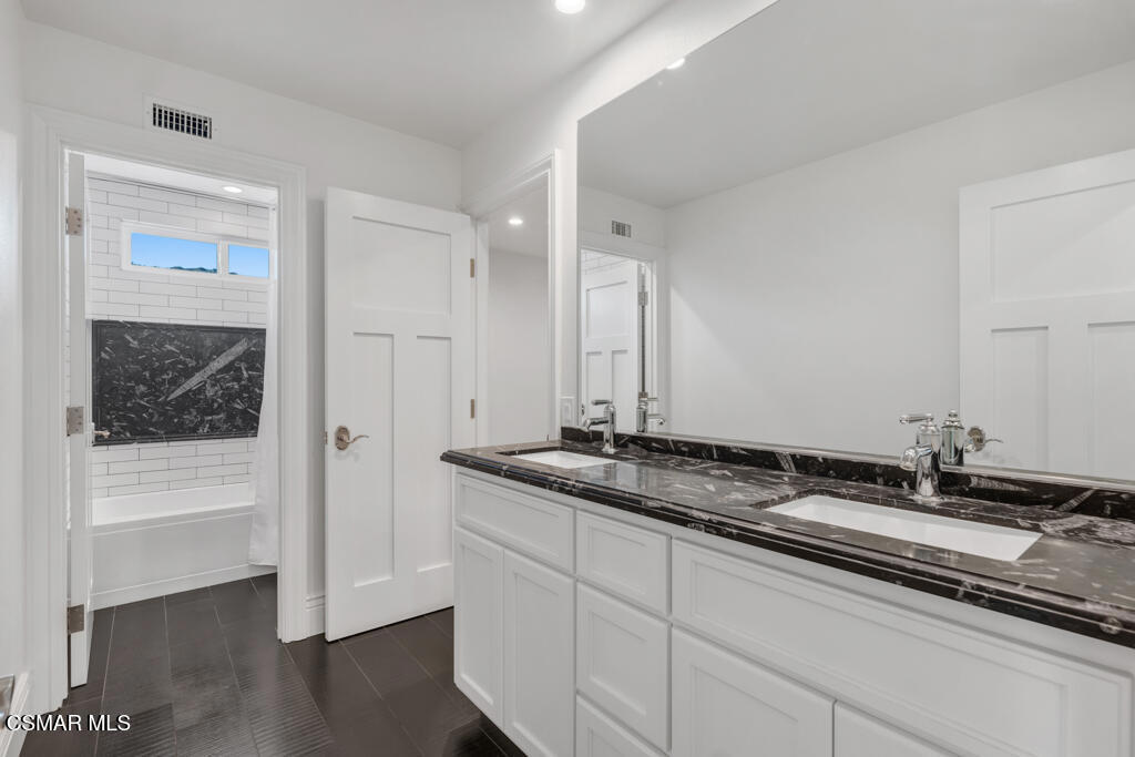 525 Aqueduct Court Simi Valley, CA 93065 - Photo 37 of 50