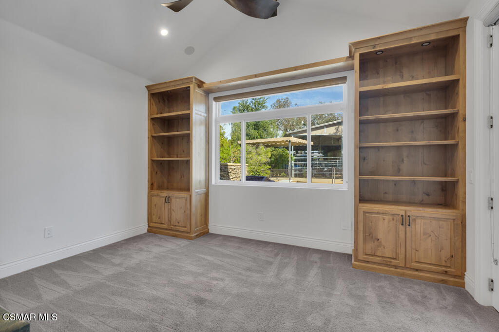 525 Aqueduct Court Simi Valley, CA 93065 - Photo 40 of 50