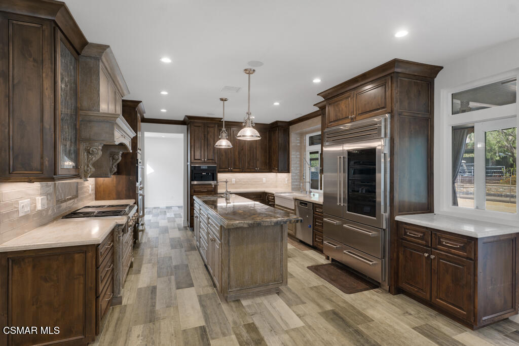 525 Aqueduct Court Simi Valley, CA 93065 - Photo 10 of 50