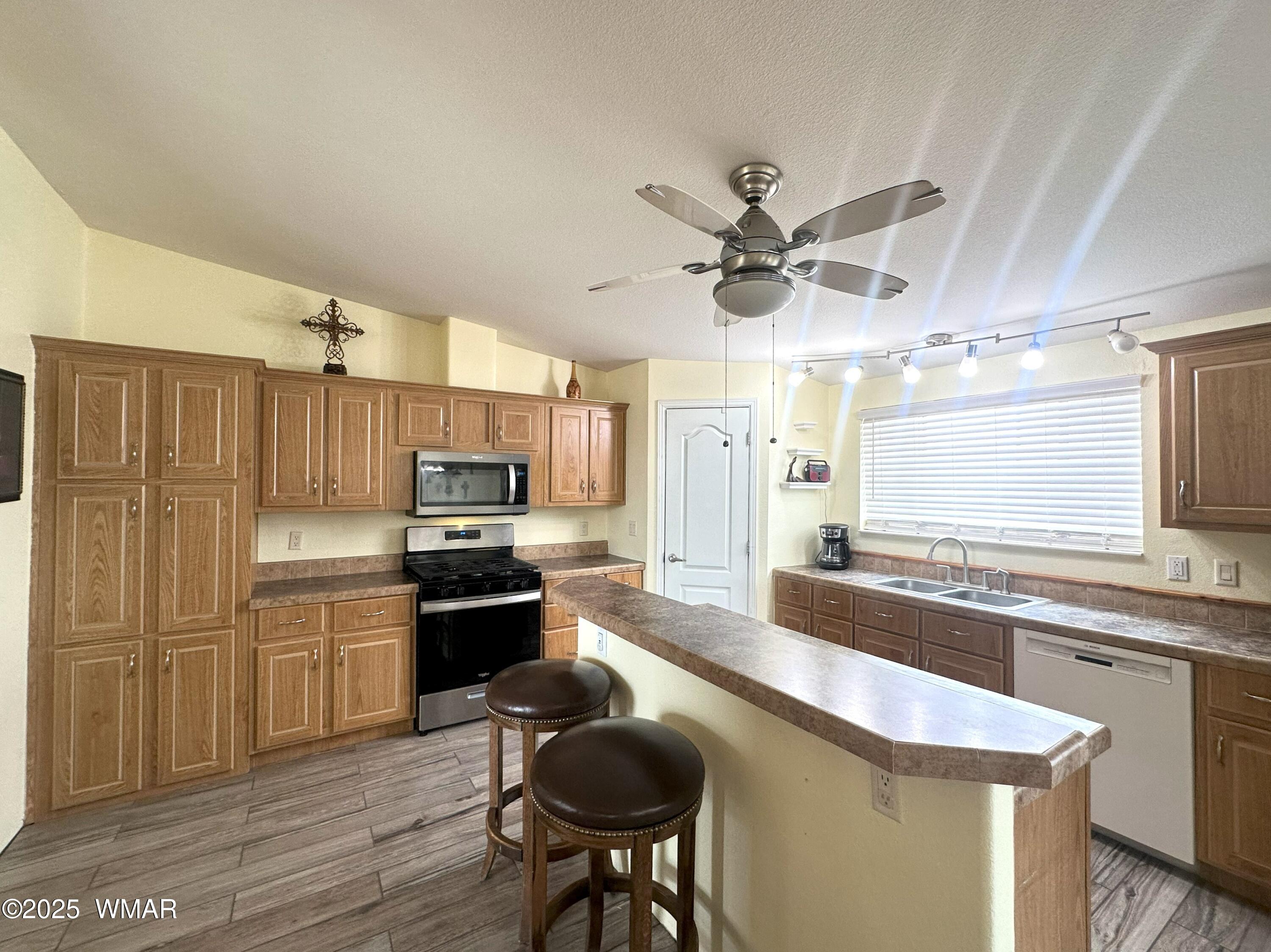 7 County Road Springerville, AZ 85938 - Photo 15 of 56 LARGE KITCHEN WITH AMPLE STORAGE AND PANTRY