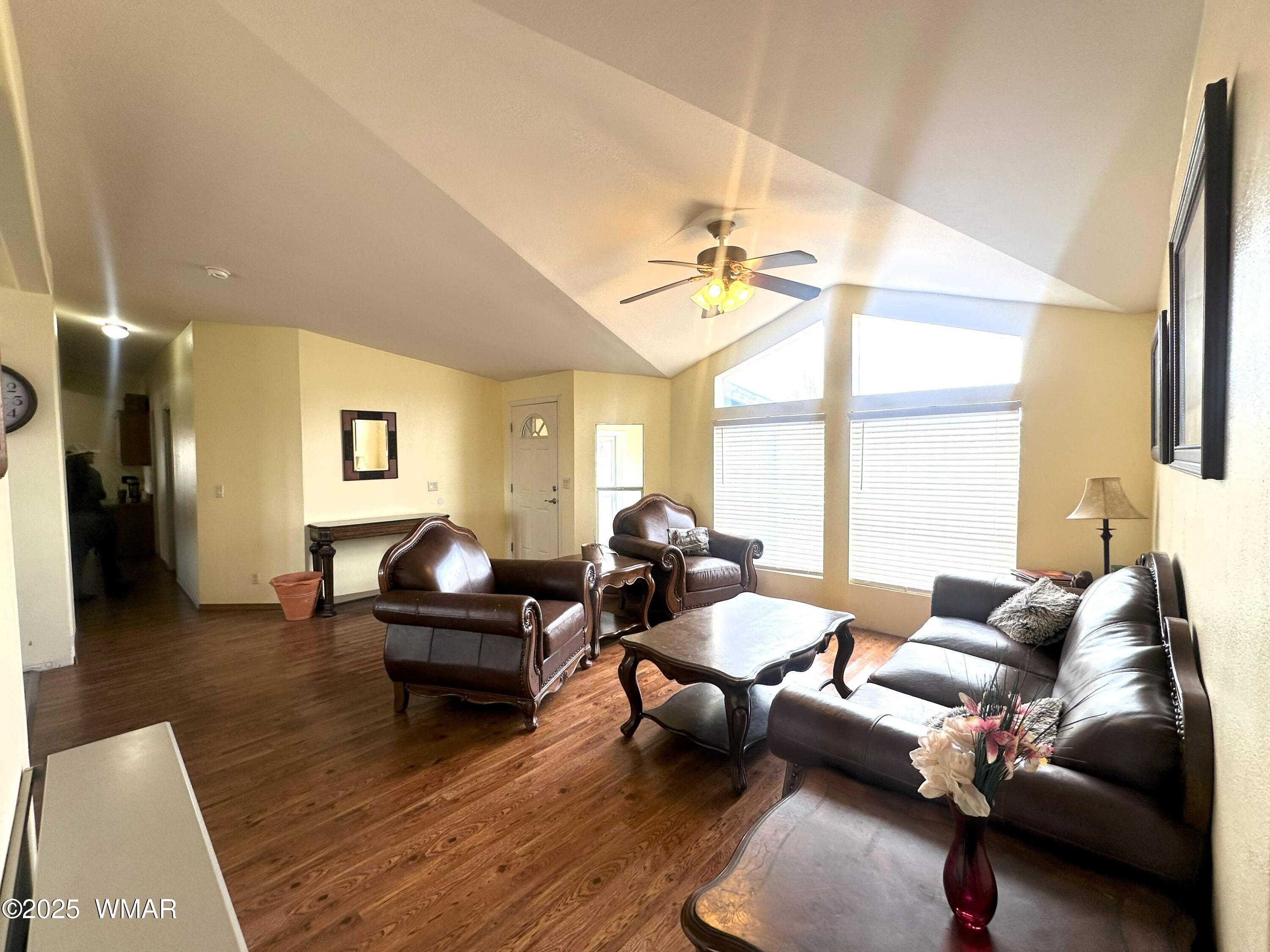 7 County Road Springerville, AZ 85938 - Photo 9 of 56 LIVING ROOM AREA