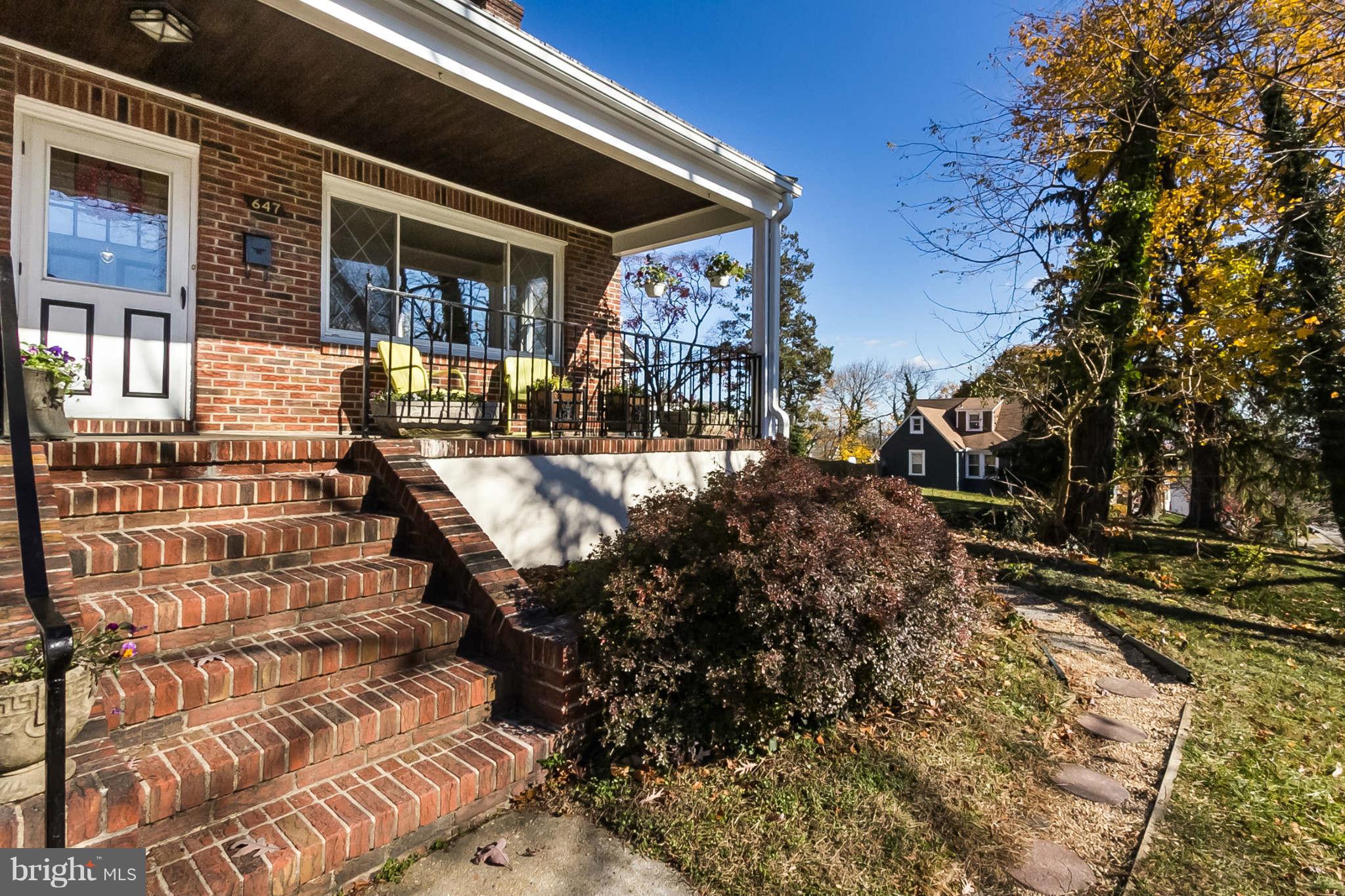 647 Orpington Road Baltimore, MD 21229 - Photo 1 of 27 Exterior (Front)