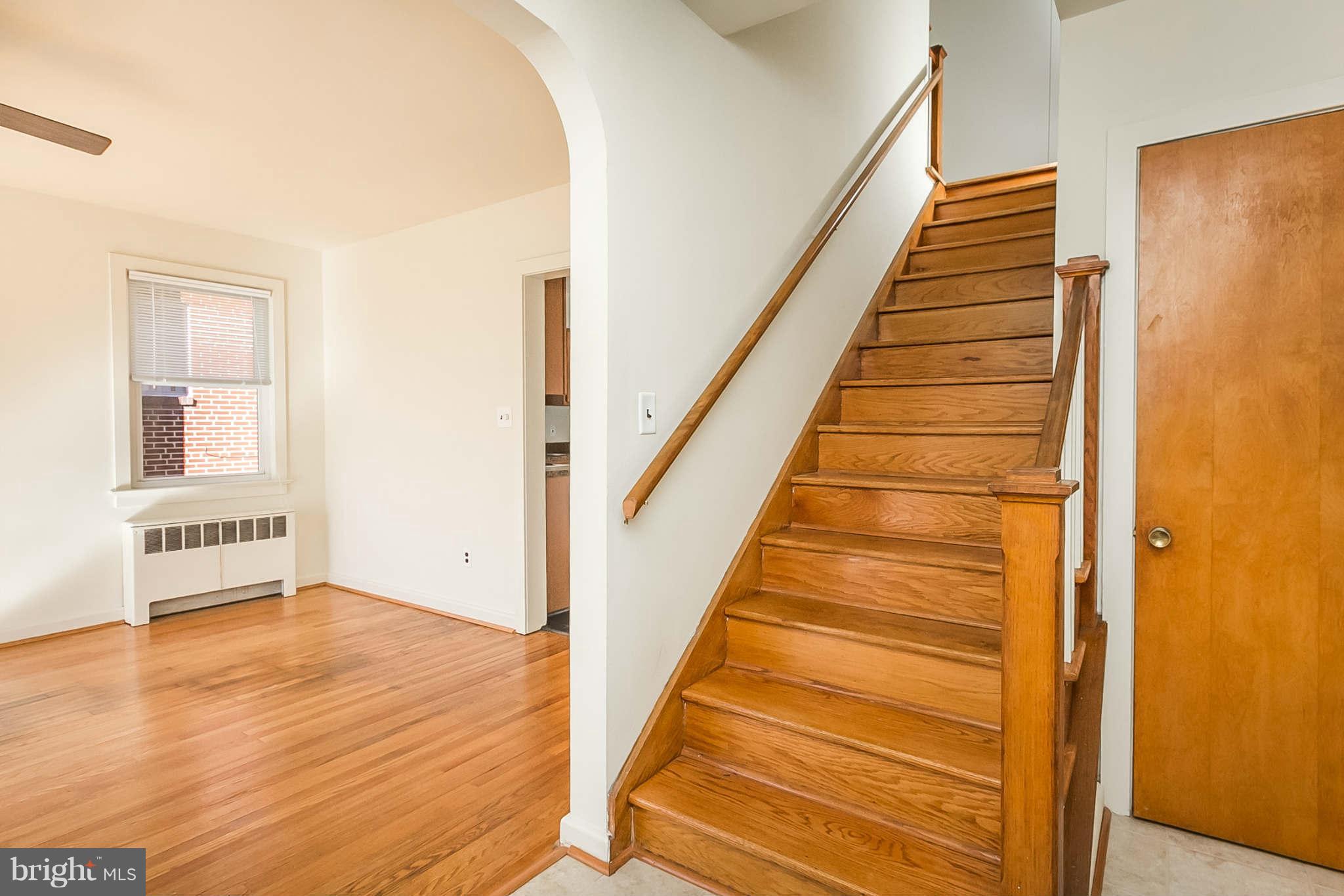647 Orpington Road Baltimore, MD 21229 - Photo 5 of 27 Interior (General)