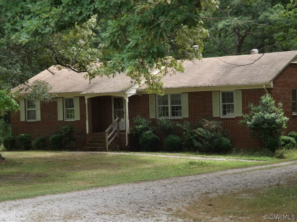 2560 Maidens Road Powhatan, VA 23139 - Photo 1 of 20 Gallery Image 1