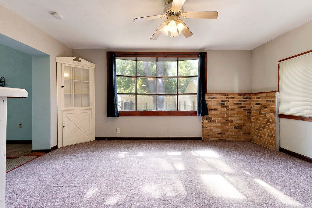 737 Johnson Street Beloit, WI 53511 - Photo 5 of 22