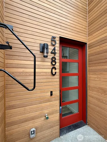 $604,950 | 548 South Cloverdale Street, Unit C, Seattle, WA 98108