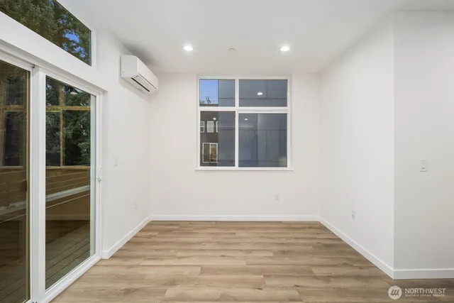 $604,950 | 548 South Cloverdale Street, Unit C, Seattle, WA 98108