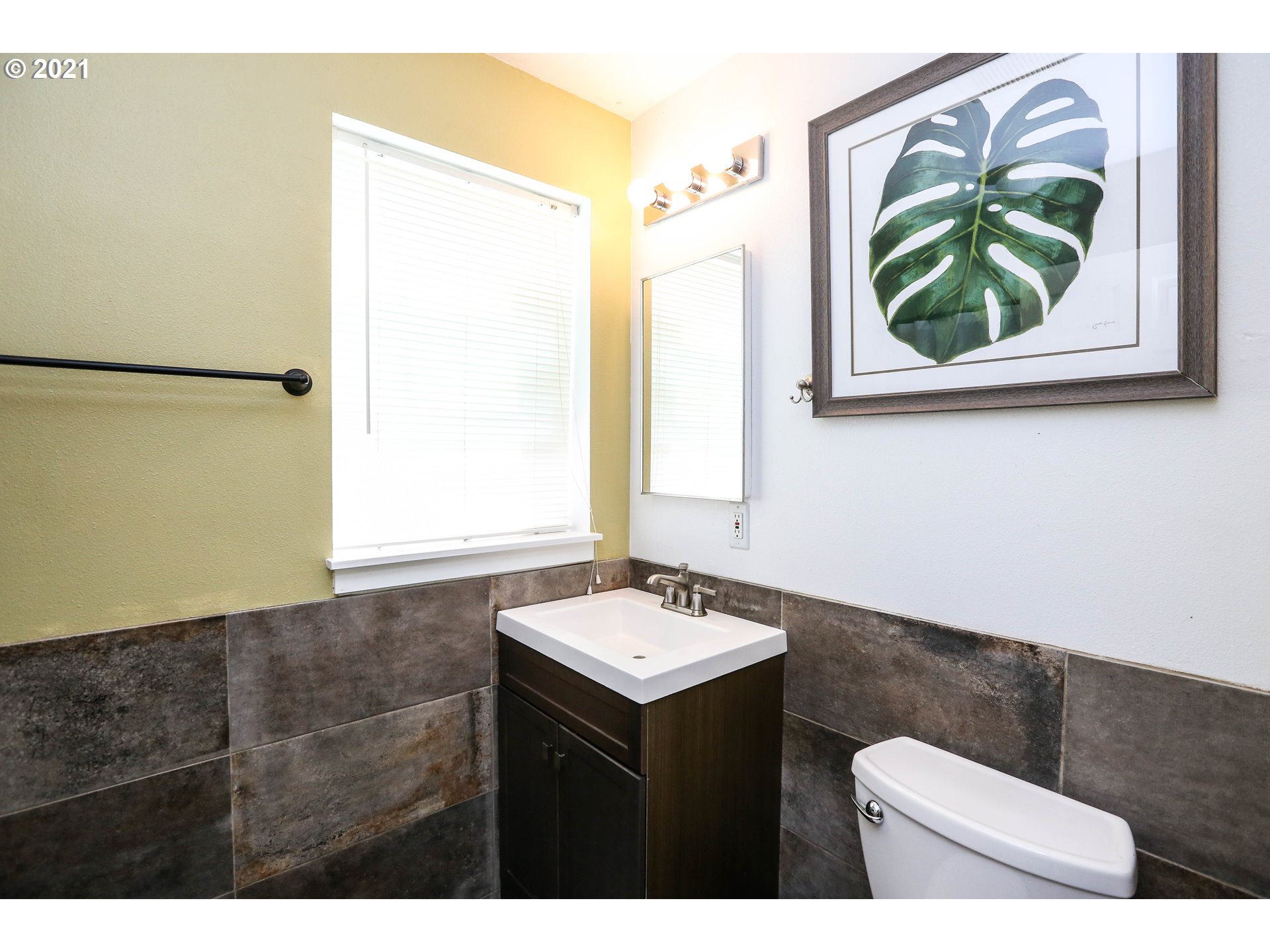 6914 A Street Springfield, OR 97478 - Photo 11 of 22