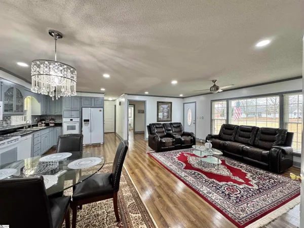 $359,000 | 1113 Fox Squirrel Ridge Road, Pickens, SC 29671