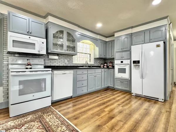 $359,000 | 1113 Fox Squirrel Ridge Road, Pickens, SC 29671