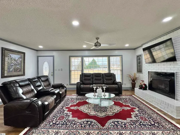 $359,000 | 1113 Fox Squirrel Ridge Road, Pickens, SC 29671