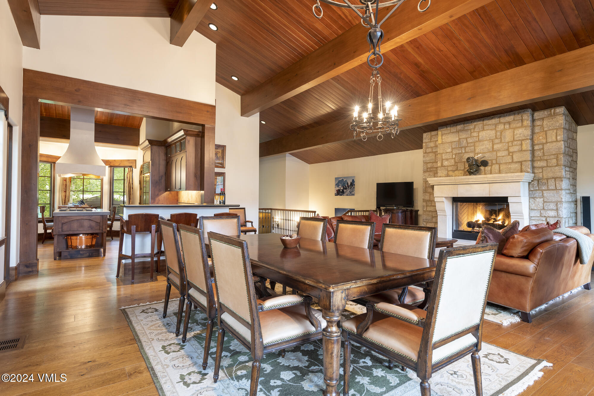 151 Vail Road, Unit 4 Vail, CO 81657 - Photo 7 of 17 DSC_5939