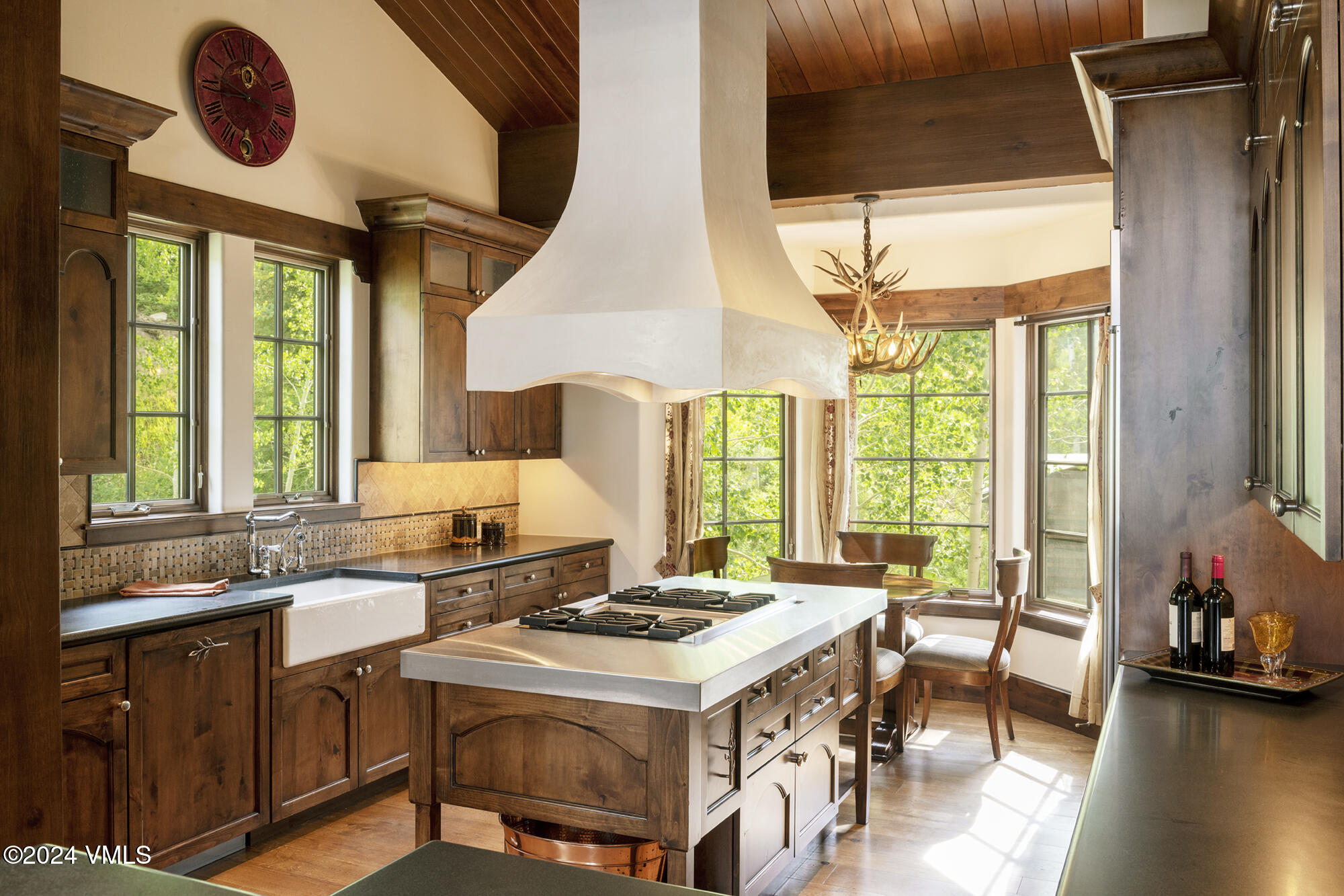 151 Vail Road, Unit 4 Vail, CO 81657 - Photo 8 of 17 DSC_5785