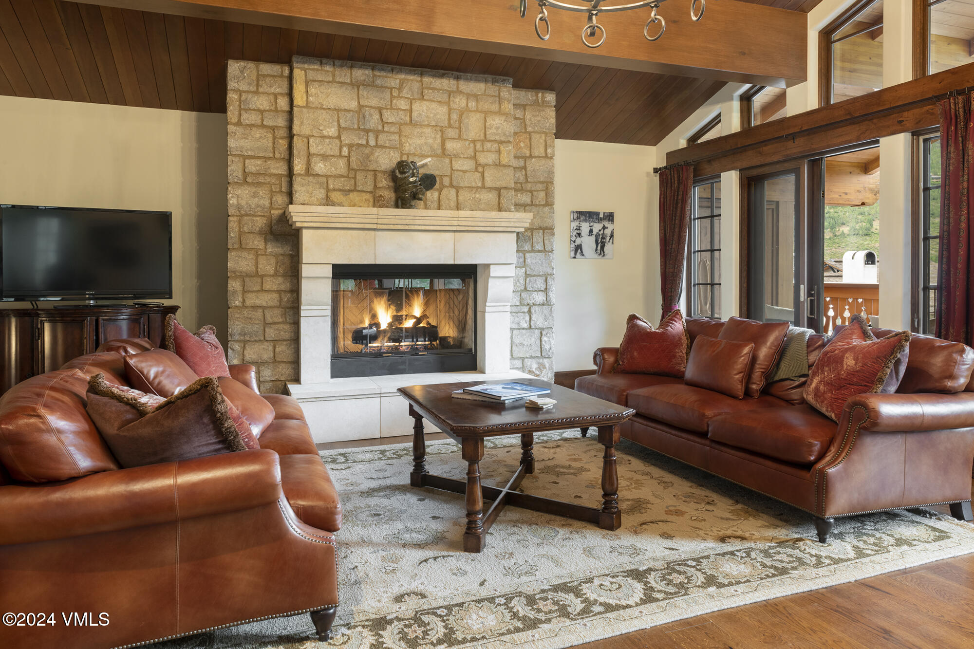 151 Vail Road, Unit 4 Vail, CO 81657 - Photo 9 of 17 DSC_5879