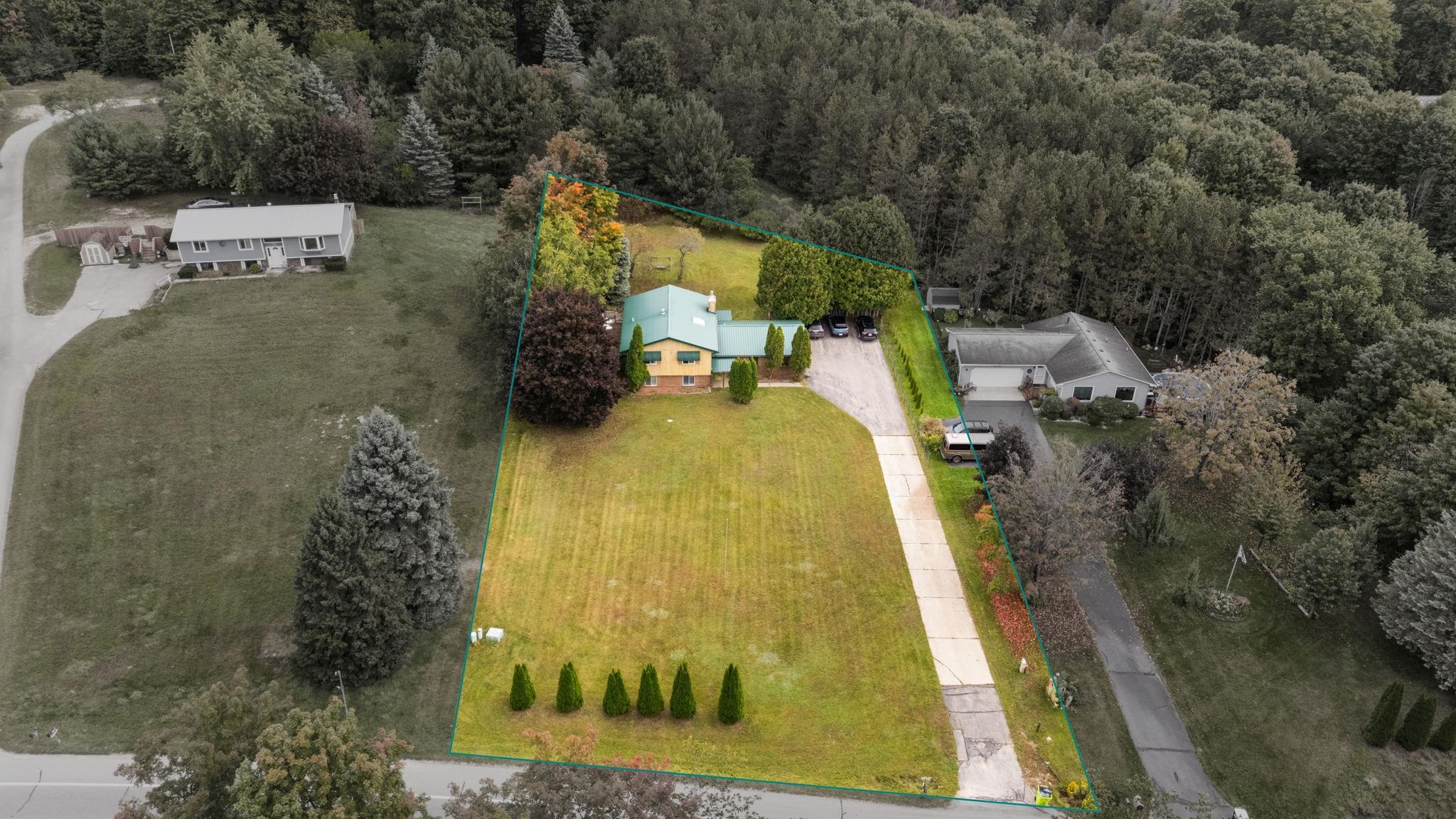 4722 Barnes Road Traverse City, MI 49684 - Photo 61 of 63 1939061-bafff2ea-bd05-4a4e-a9f3-3f627974ab36.JPG