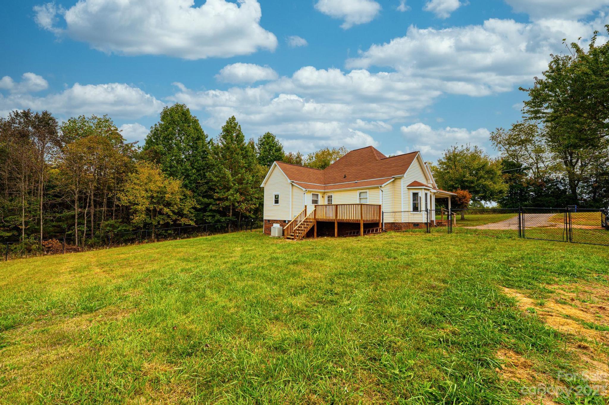 639 West Lackey Farm Road Stony Point, NC 28678 - Photo 18 of 20 Gallery Image 18