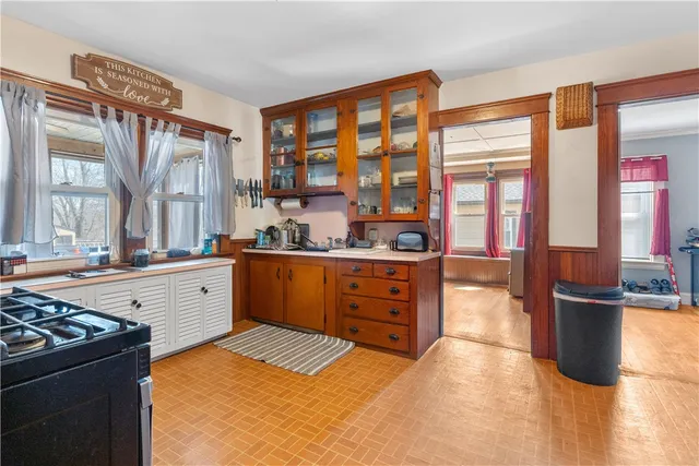 $1,200,000 | 32 Union Street, East Greenwich, RI 02818