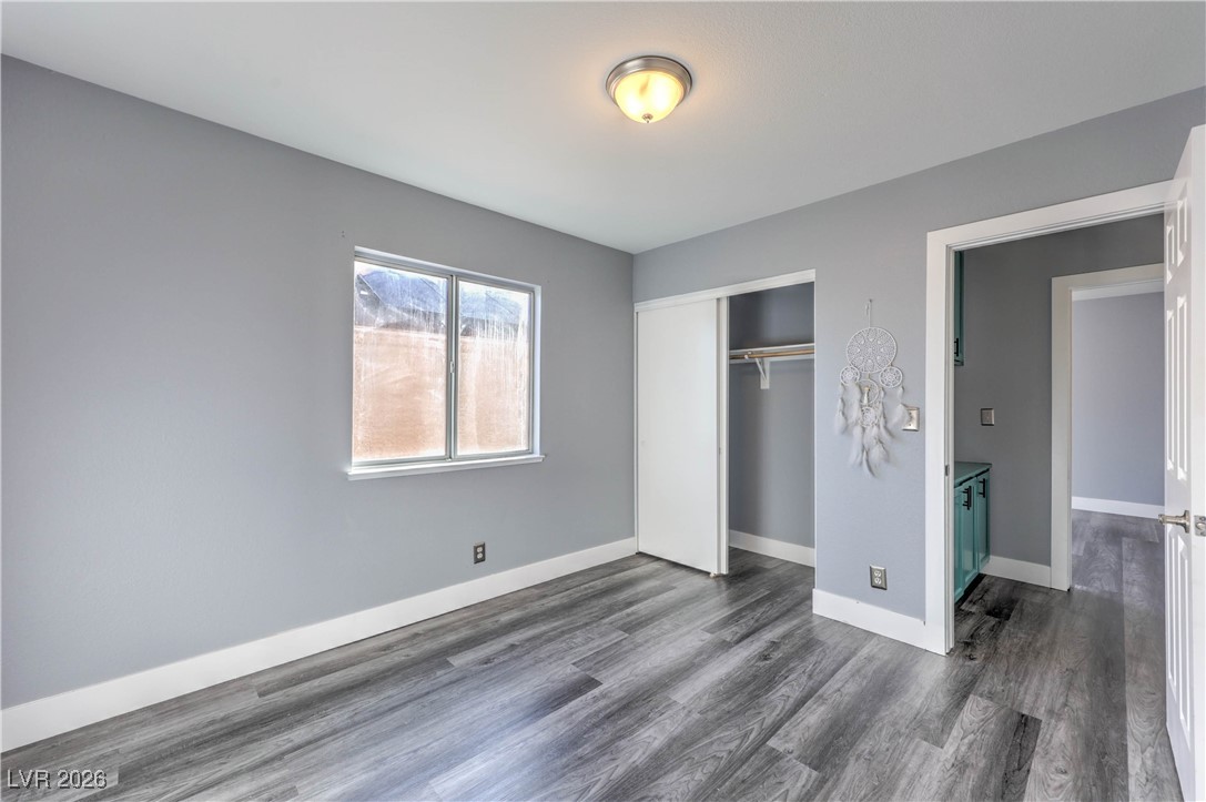 9405 Crosspointe Avenue Las Vegas, NV 89117 - Photo 21 of 37 Upstairs Bedroom #4