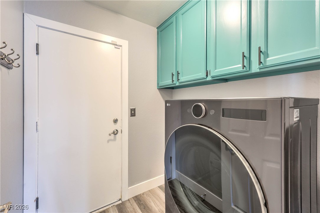 9405 Crosspointe Avenue Las Vegas, NV 89117 - Photo 25 of 37 Downstairs Laundry Room by Garage