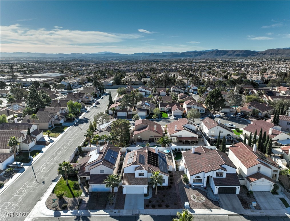 9405 Crosspointe Avenue Las Vegas, NV 89117 - Photo 36 of 37 The Lakes Community